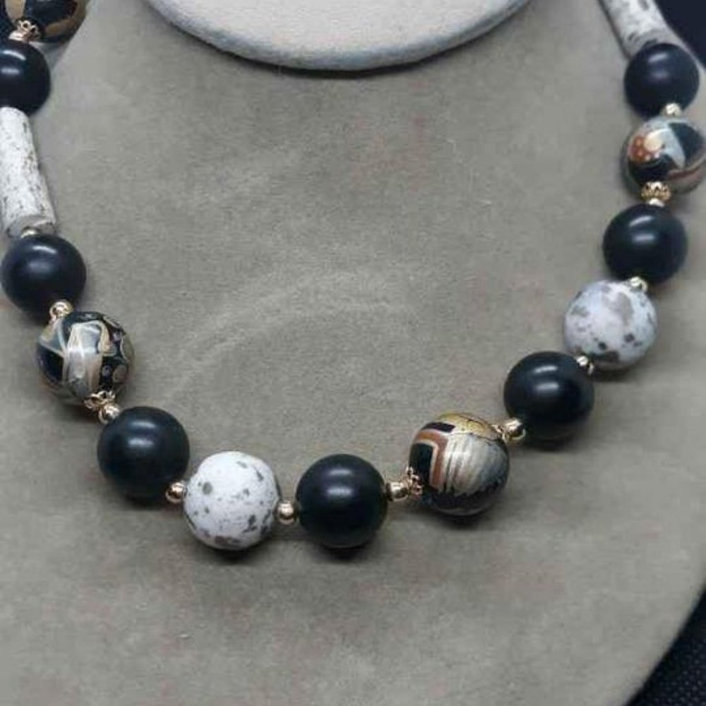 Vintage Signed japan, Black, Brown, Gold, Beaded Necklace